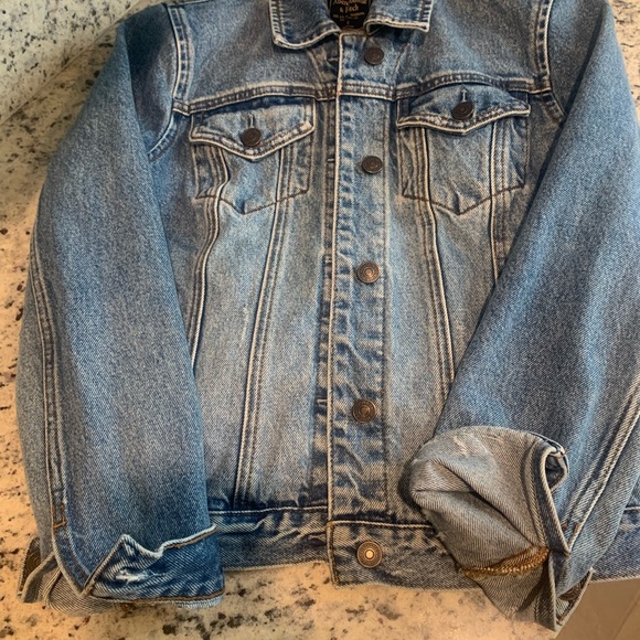 A&F Jean Jacket - Picture 6 of 9